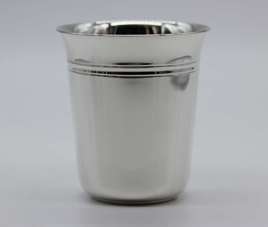 timbale argent massif gravure Timbale filets en argent massif