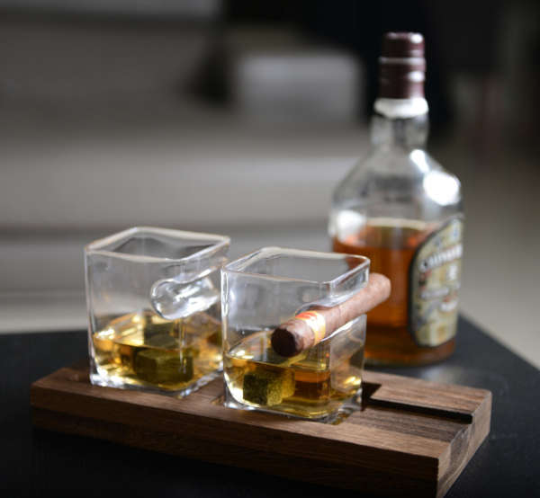 set de deux verres à whisky et cigares